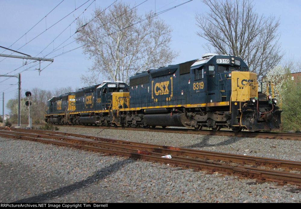 CSX 8319 leads lite U042 power.
